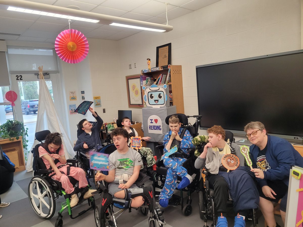 bhschools's tweet photo. Students at Wing Lake took part in an escape room event in their school library. Racing against the clock, teams tackled nine thrilling sensory puzzles to break free from the Candy Factory. #BelongHere https://t.co/RJCl01YNsP
