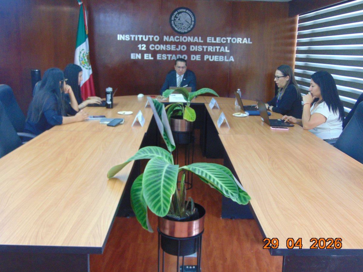 📑Correspondiente al mes de abril, este día se realizó la sesión ordinaria de la <a href="/INE_12JD_Puebla/">INE 12 Junta Distrital Ejecutiva Puebla</a> del #INEPuebla, con la participación del y las titulares de las Vocalías.