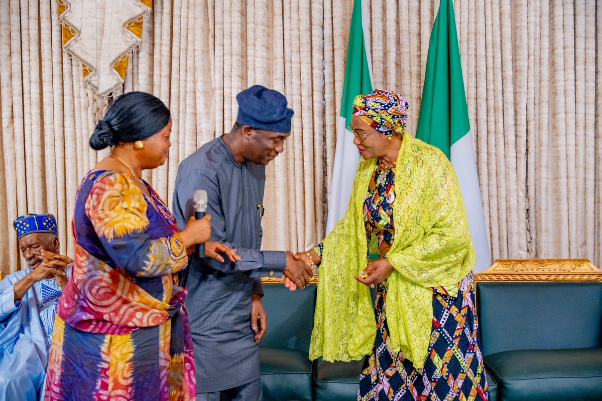 Sen Oluremi Tinubu, CON tweet media