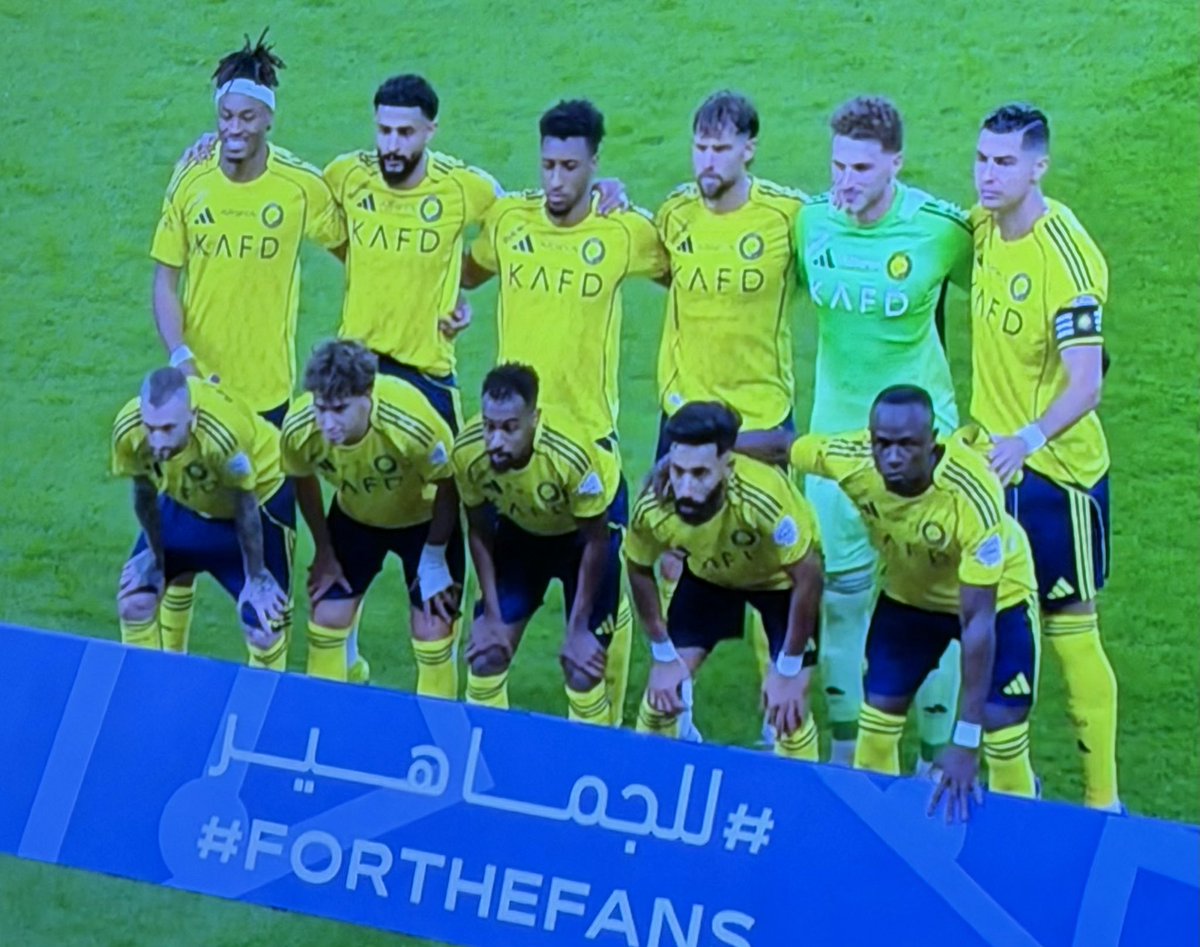 naif63_2's tweet image. مبروك #العالمي 💛👏 
اصفر عبر 👋

#النصر_الاهلي