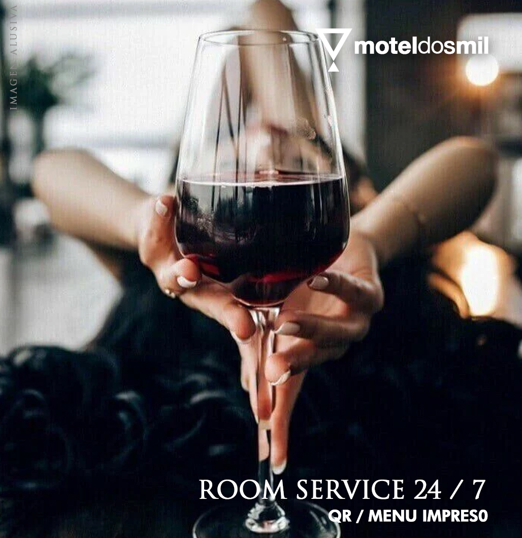A mitad de semana también se vale desaparecer un rato.
Una habitación perfecta, algo delicioso a la carta y la tranquilidad de estar solos.
Porque los mejores planes no siempre se planean. 🍷