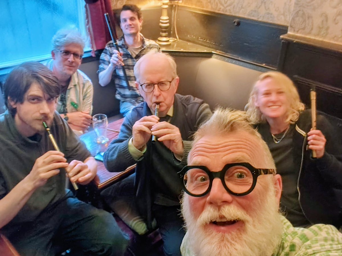 trad_dad's tweet photo. Thanks to everyone who came to Whistles Club #Sheffield tonight. Jigs &amp; reels were learned, pickled onion #Tayto was had &amp; we talked about #Irishheritage &amp; families. Thanks to @ dogandpartridge for hosting. Learn #Irishtrad on #tinwhistle #lowwhistle &amp; #flute. Wednesday 6.45pm. https://t.co/Jt2ihznyGd