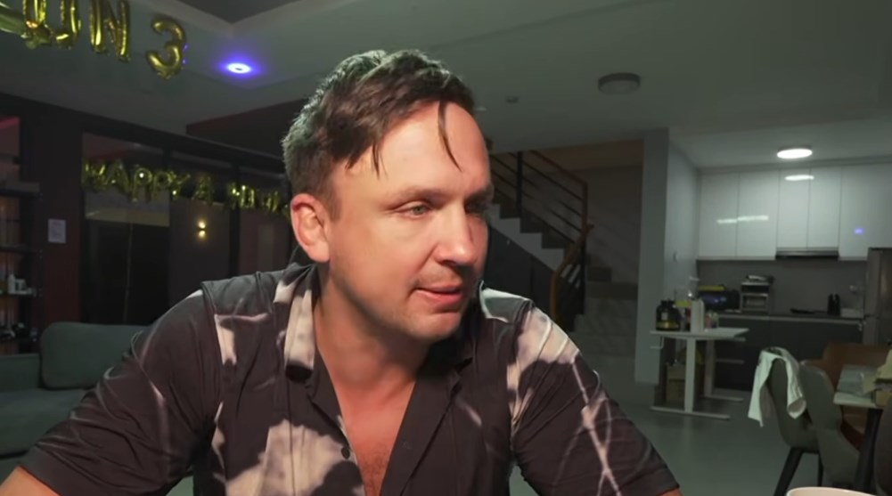 boop_pl's tweet image. Robert Pasut został zbanowany przez Youtube. Usunięto jego 3 kanały.

Za Robertem wydano także list gończy - informuje Polsat.