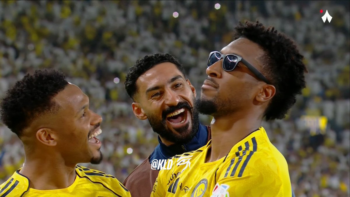 الاهلي في الدرجة الاولى tweet media