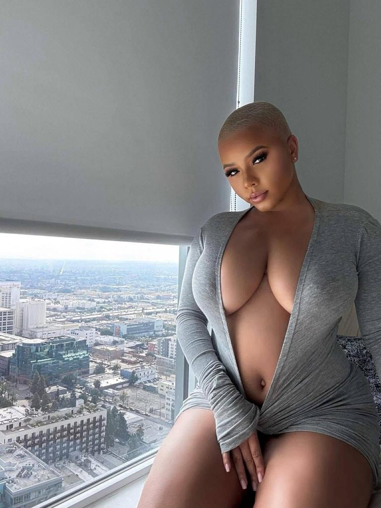 Bannaney tweet media