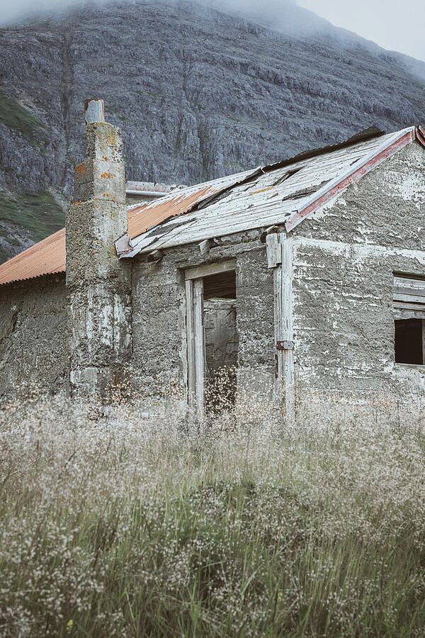 joancarroll's tweet image. Old Stone House in the Countryside of Iceland! buff.ly/0elzU2v #hut #house #abandoned #rundown #distressed #iceland #stone #countryside #dilapidated #mountains #cloudy #foggy #buyart #wallart #artforsale #artstore #travel #travelphotography  #wallartforsale #giftideas