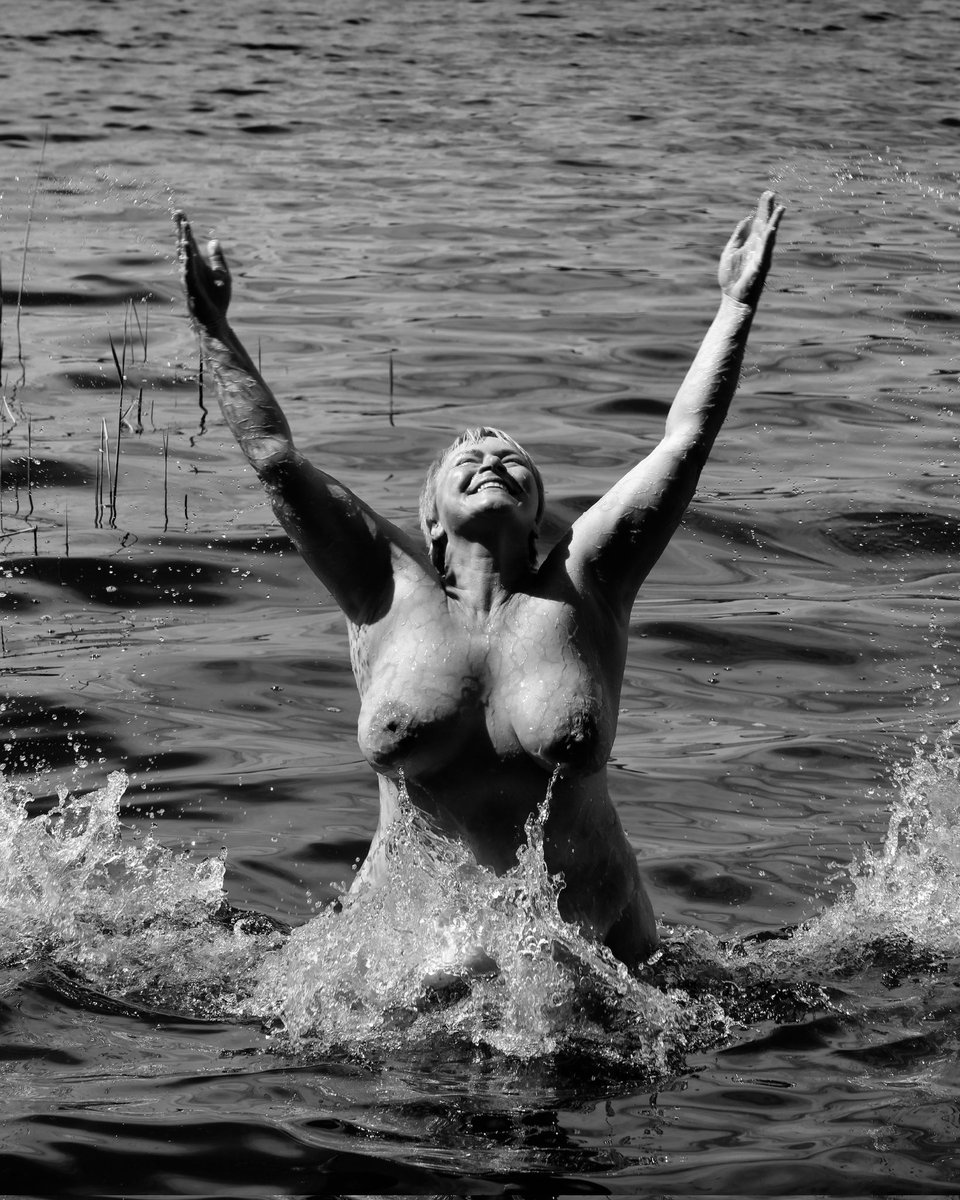 Fiddler Of Light tweet media