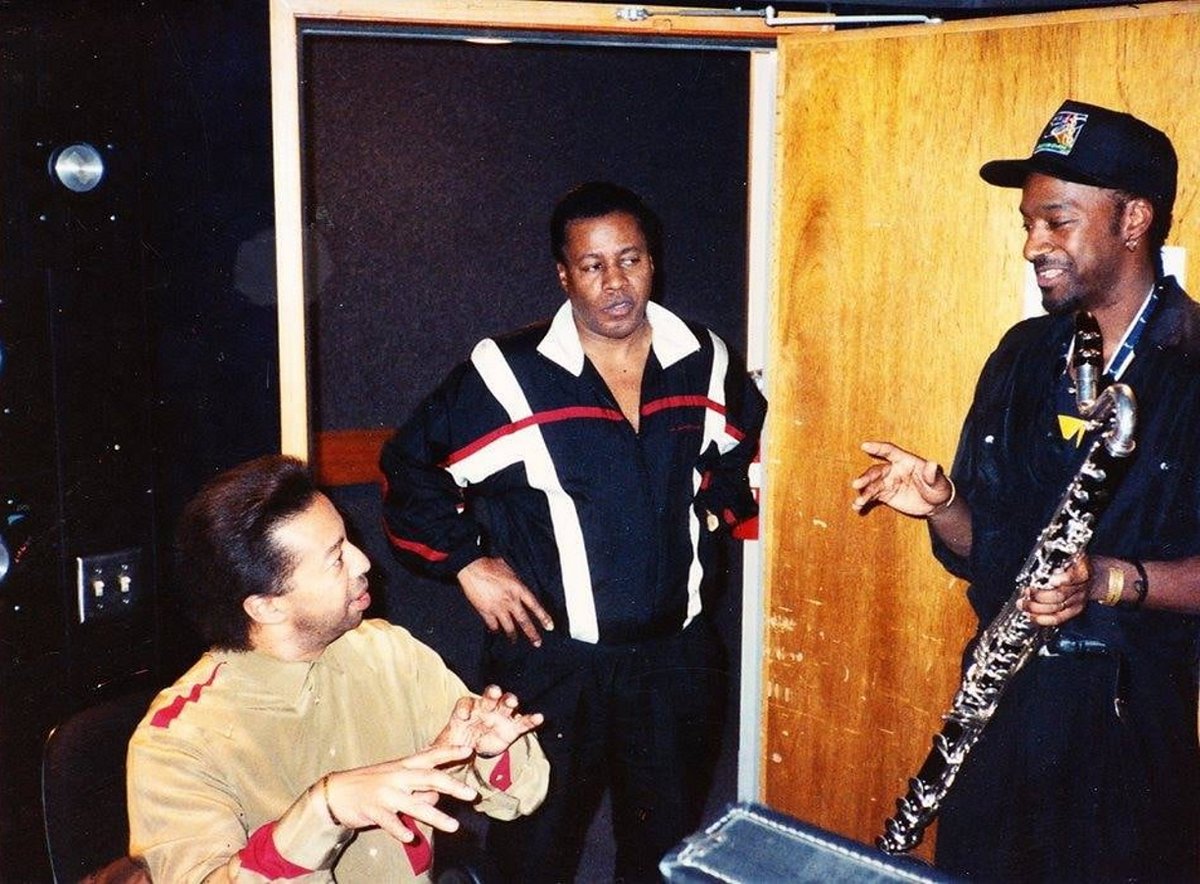 LuizSantosMusic's tweet image. Tony Williams, Wayne Shorter and Marcus Miller during the recording sessions for Miller's 'The Sun Don't Lie' album at Capitol Recording Studios in Hollywood in 1993.
#jazz #art #jazzlegends