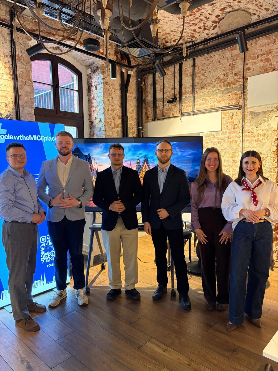 conventionwro's tweet photo. Dzisiejsze śniadanie branżowe w Arche Klasztor Wrocław 💬

Spotkanie otworzyli Artur Wojciechowski (Arche) i Dawid Pańczyszyn (Convention Bureau Wrocław), a przedstawicielka Hali Stulecia podsumowała 2025 i plany na przyszłość.

Dziękujemy za obecność!
#wroclawthemiceplace https://t.co/Nh17DyFJuL