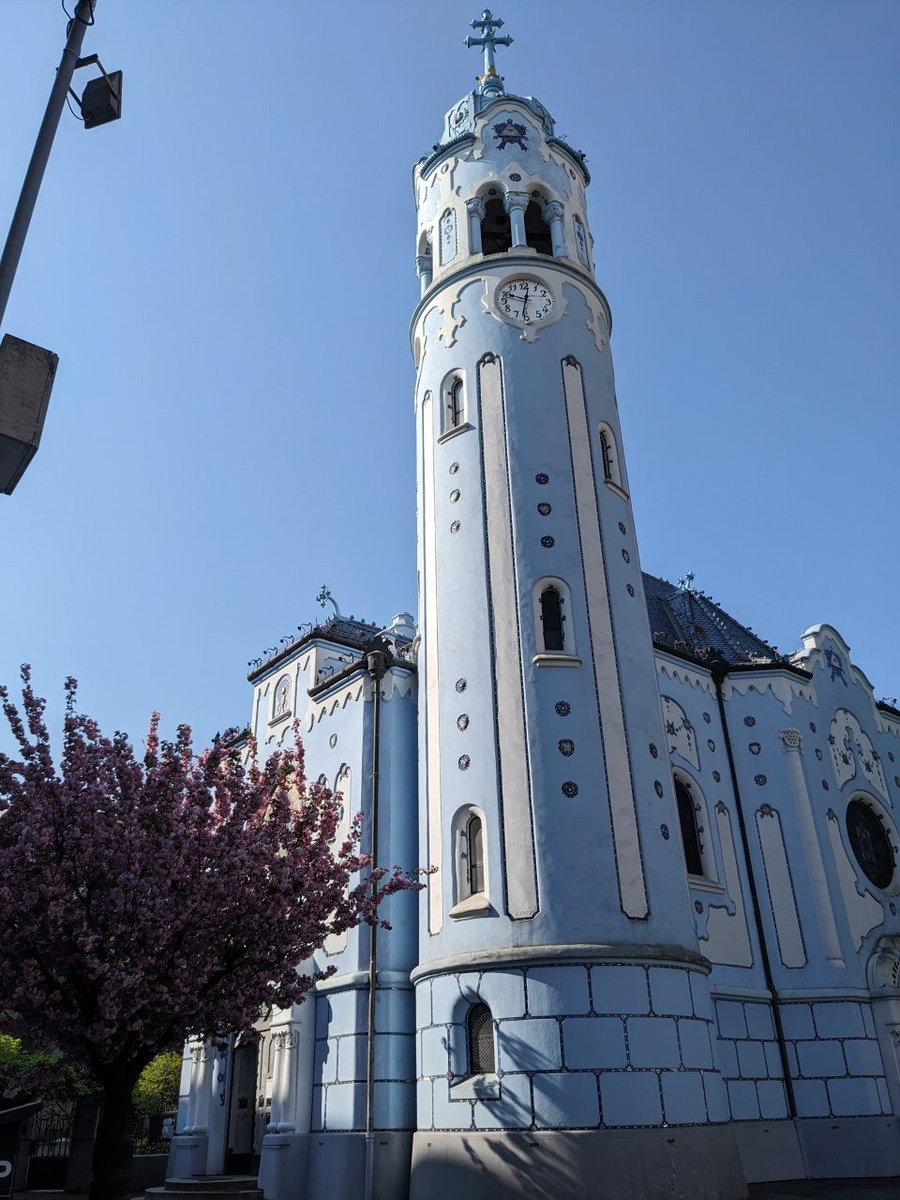andysutters's tweet photo. Glimpses of Bratislava https://t.co/ZoH6bHHa14