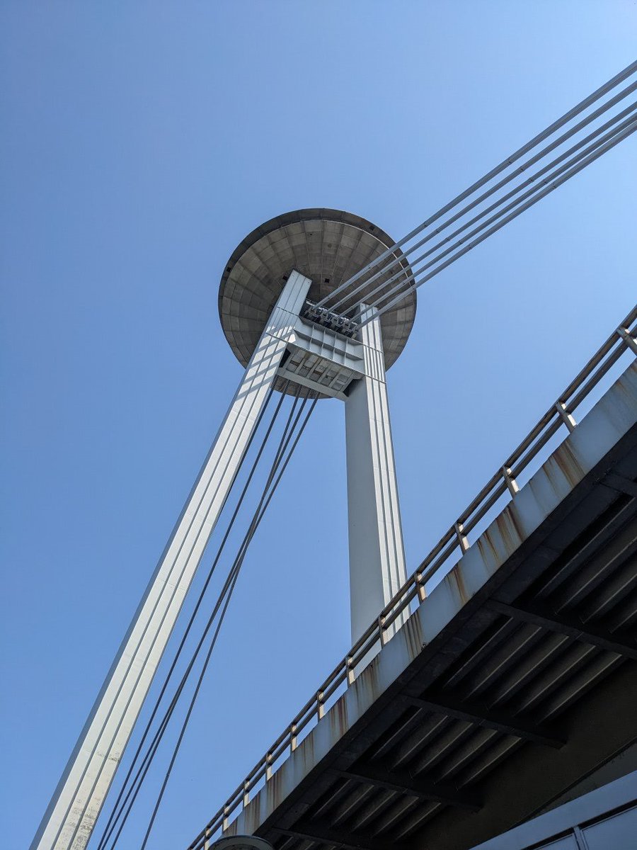 andysutters's tweet photo. Glimpses of Bratislava https://t.co/ZoH6bHHa14