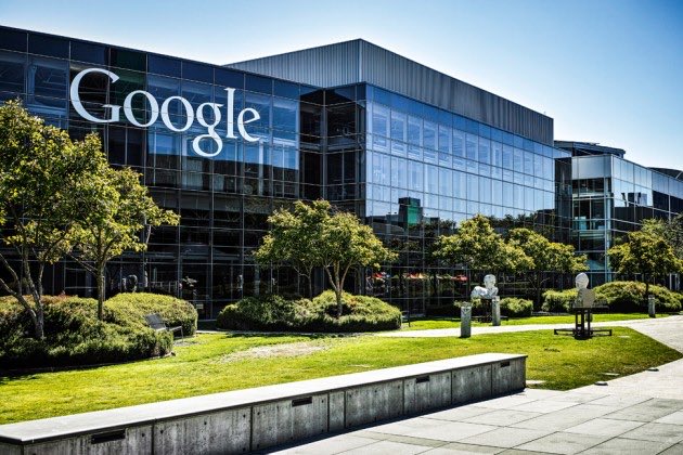 StockLens_'s tweet photo. 📊 Résultats Q1 2026 ALPHABET $GOOGL

🟢 Chiffre d’affaires : 
Estimé : 106,81 Mds $ 
Publié :  109,89 Mds $ 

🟢 Bénéfice net par action : 
Estimé : 2,62$
Publié : 5,11$ 

Réaction pré market : +3,78% 🟢 https://t.co/y5z7Wn8PkZ