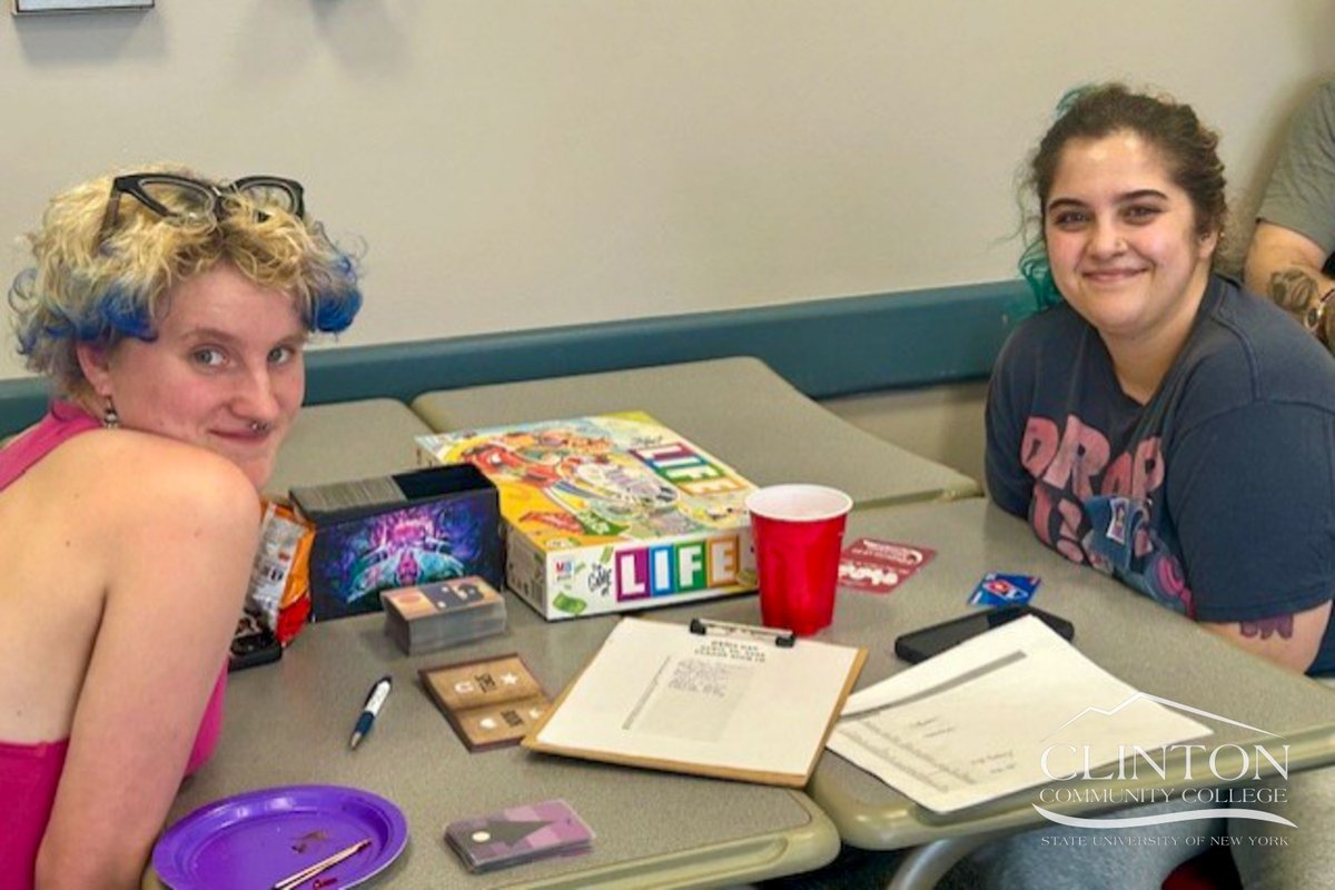 ClintonSUNY's tweet photo. Games, friends, and snacks made for a fun afternoon with our ASAP Program students today at Clinton. A much‑needed brain break with finals less than two weeks away!

#WeWork #ClintonConnections #ClintonSuccess #ASAP https://t.co/YsC2aTaZ9n
