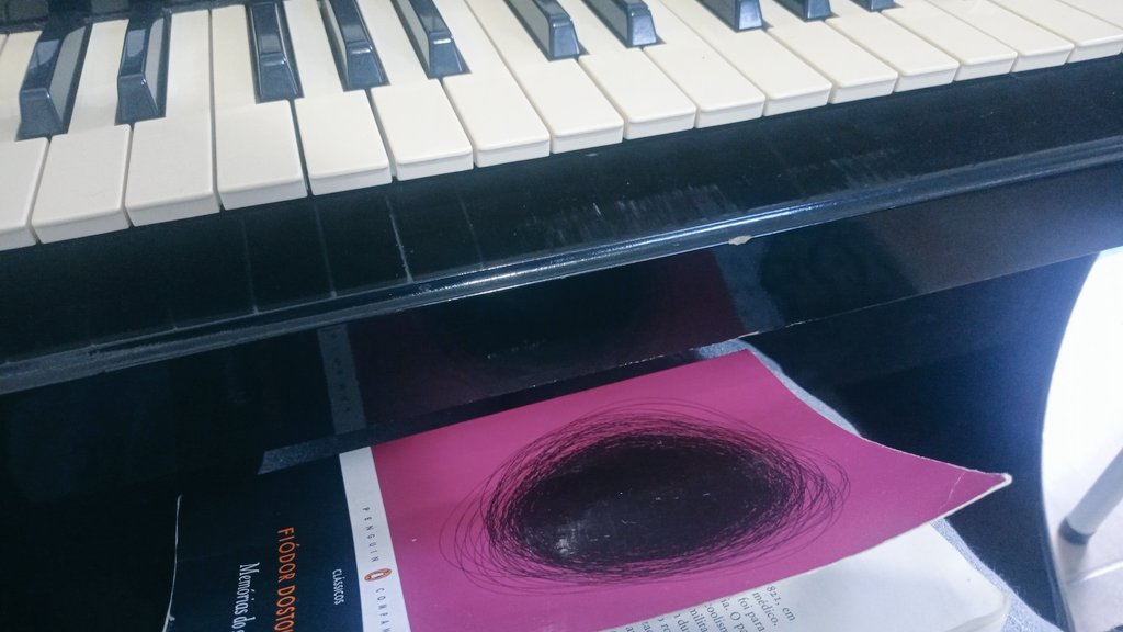 𓇢𓆸 tweet media