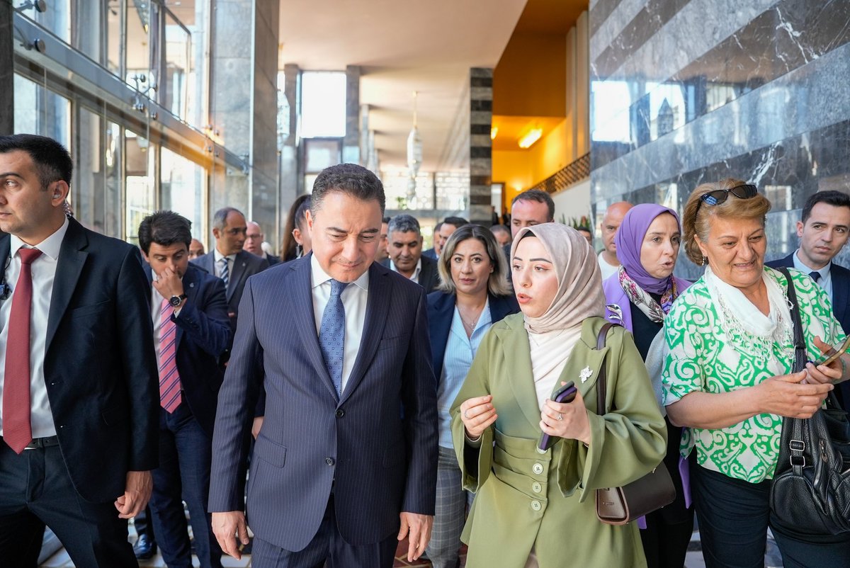 Hilal Çalkan tweet media