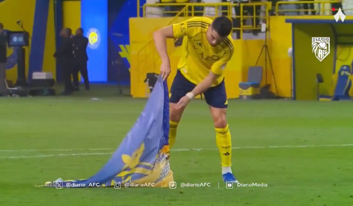 طارق tweet media