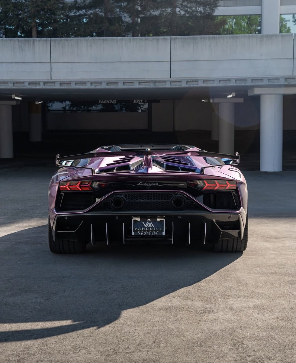 LUX Cars tweet media