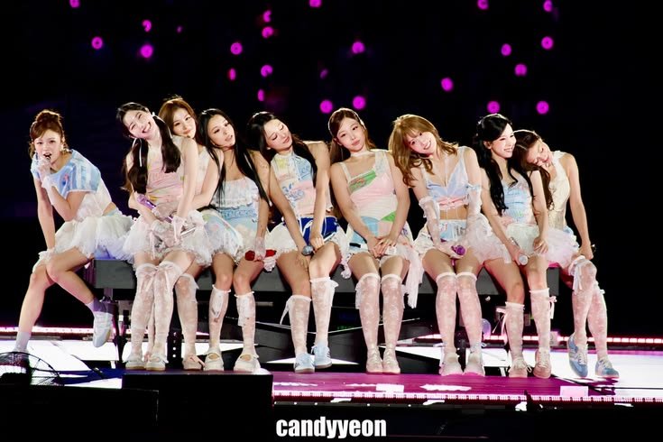 TWICE Charts tweet media