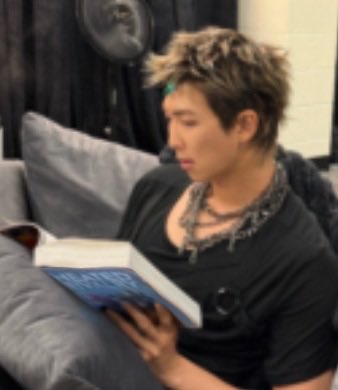 acervo namjoon 🪭 tweet media