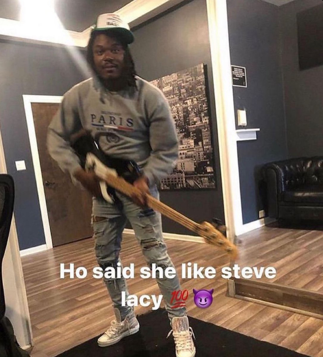 Deftonesbliss's tweet photo. Because of my two new jobs, I’ve had a lot more time to practice with my guitar lately😅 https://t.co/xSoDHJ5XuL