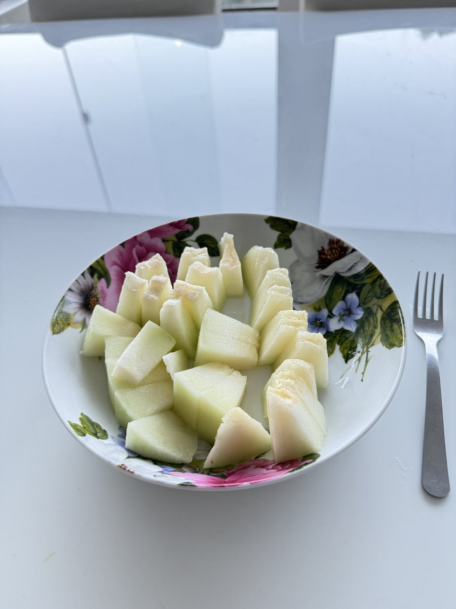 tata☆ (-2/10) MINHA CONTA FOI SUSPENSA tweet media