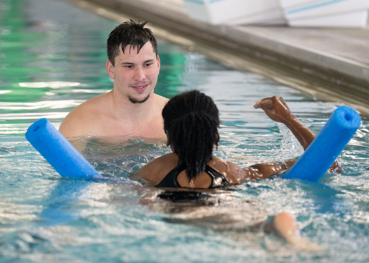 MCCEaglesSports's tweet photo. LEARN TO SWIM PROGRAM. @MCCEaglesSwim were helping MCC students this week learn how to swim at the Damon Fitness Center pool. For more information about our Swimming &amp; Diving team visit https://t.co/5u86YxEbky #FindYourWings https://t.co/SYWJXxAIBm