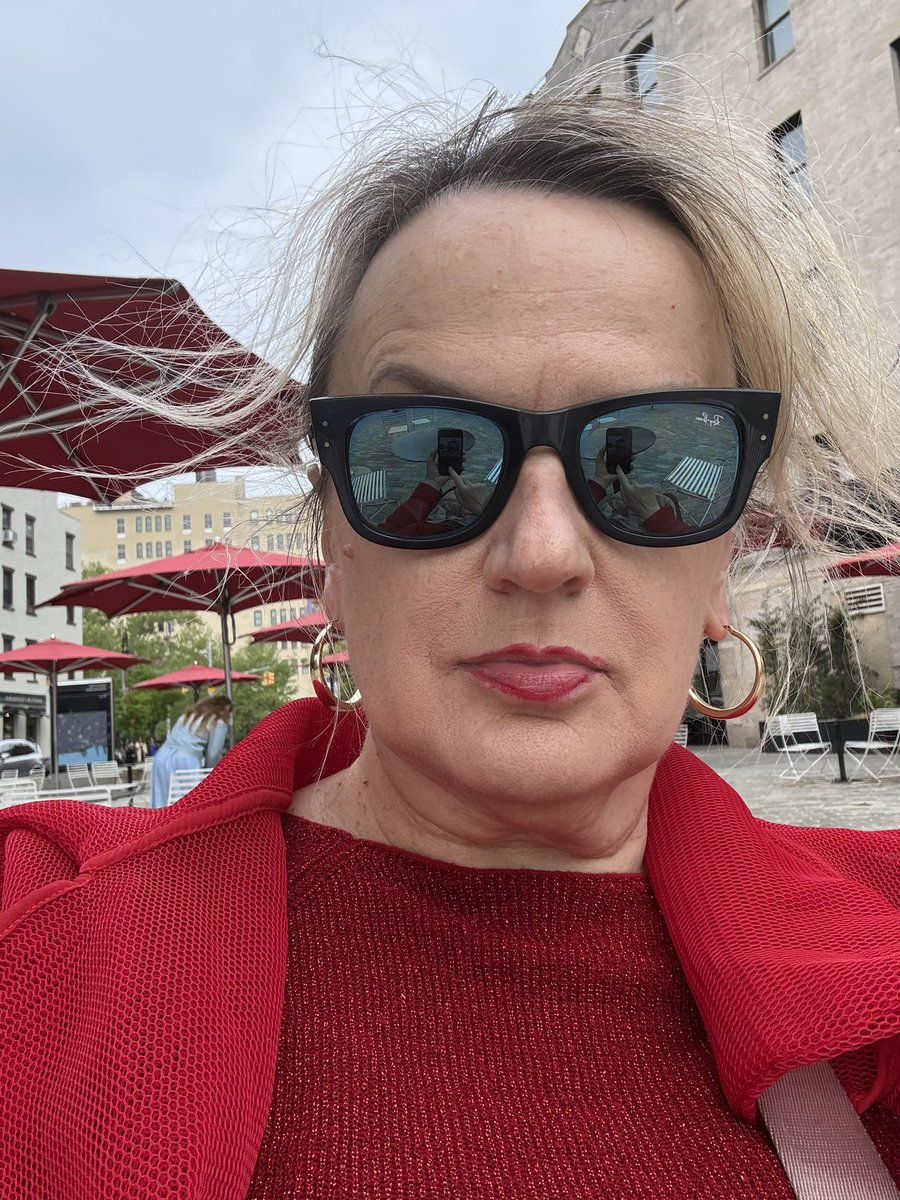 MehdiHuseynza's tweet image. Kad u selu zvanom Zapadno Selo, ponašaj se k’o zapadna seljanka😁#New Yorkers et al