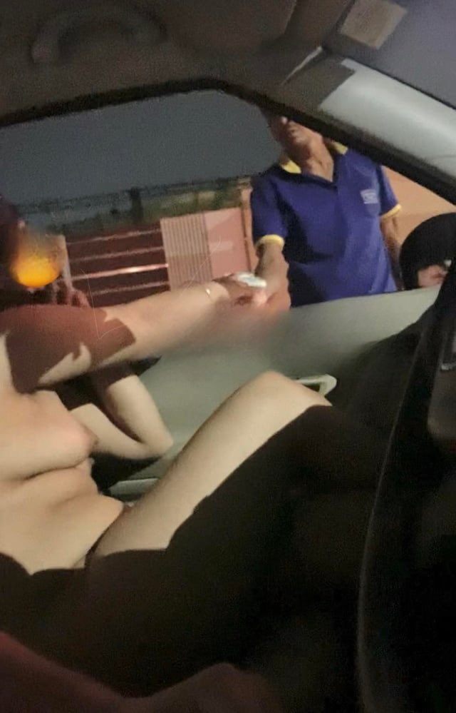 Unique Couple tweet media