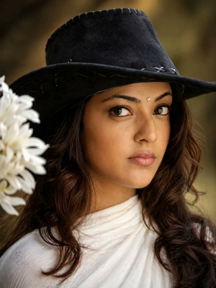 Sunny_og21's tweet image. These are the only heroines acts with tier 1 all hero's 🥶🔥 #tfi #virałpost #indian