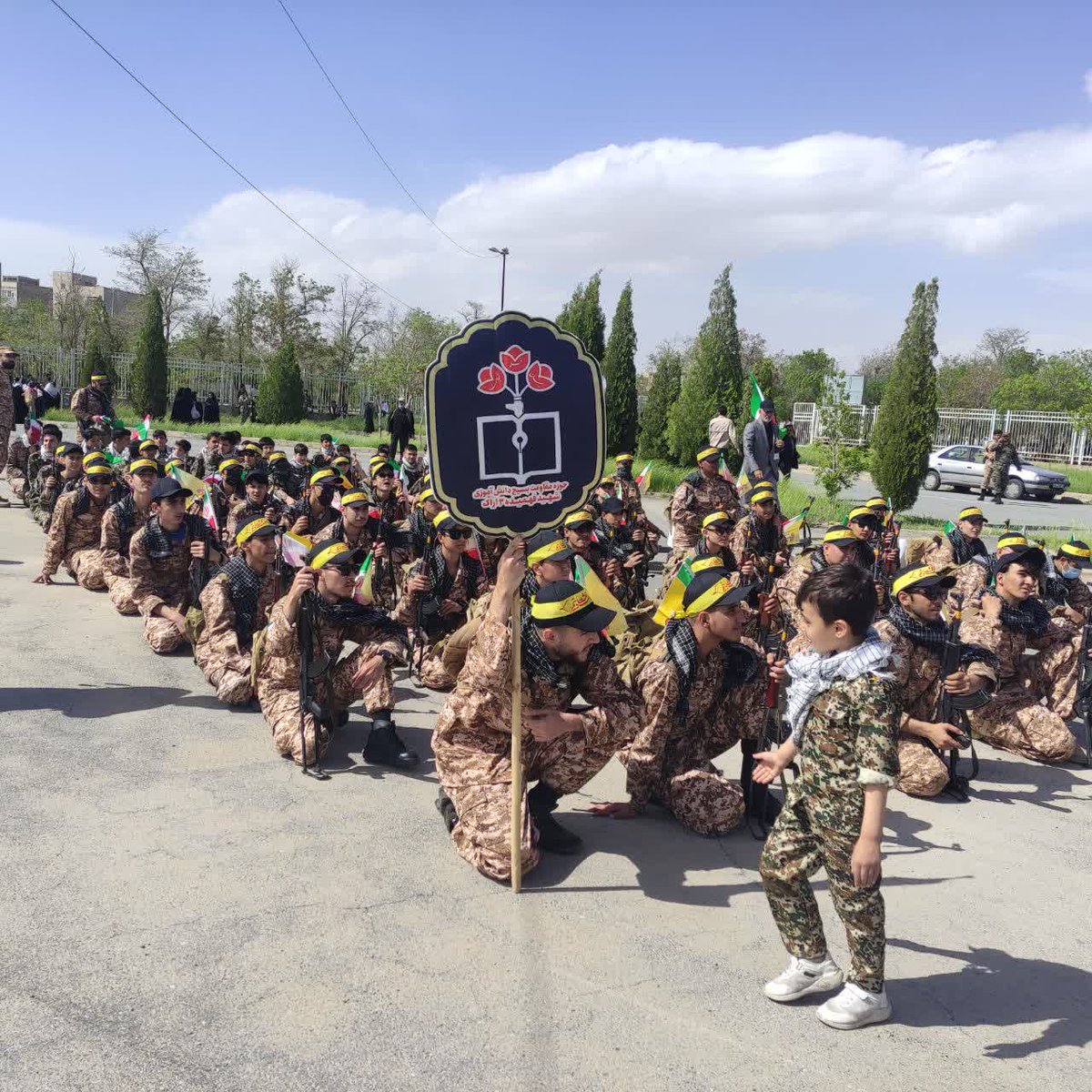 بادیگارد انقلاب tweet media