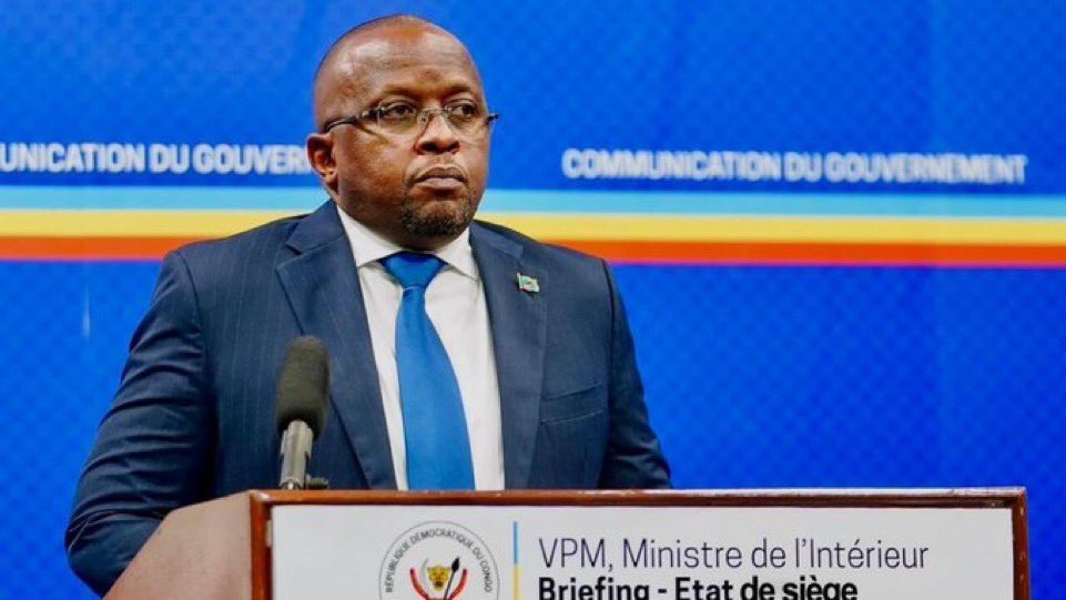immaculeebwasso's tweet image. #RDC 🇨🇩 | #Politique

La motion visant le vice-Premier ministre de l’Intérieur, Jacquemain Shabani Lukoo, continue de susciter de nombreuses réactions à travers le pays.

Et vous, depuis quelle commune ou quelle ville suivez-vous cette actualité ? Soutenez-vous sa destitution ?