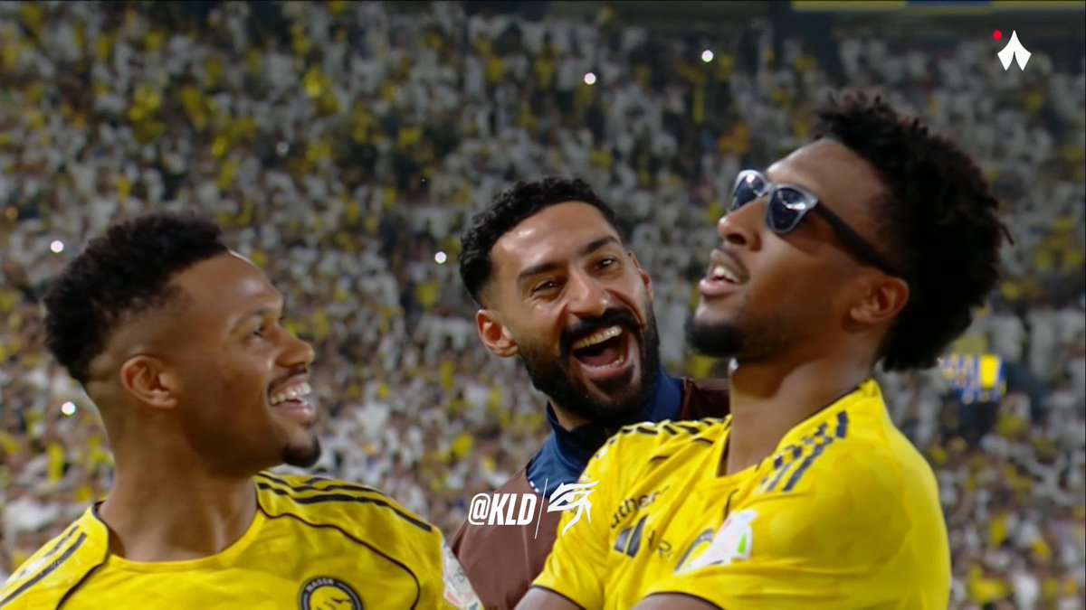 bt3's tweet image. لاعبين نادي النصر بالنظارة!!!! 😱😱😱😱😱🕶️🕶️🕶️