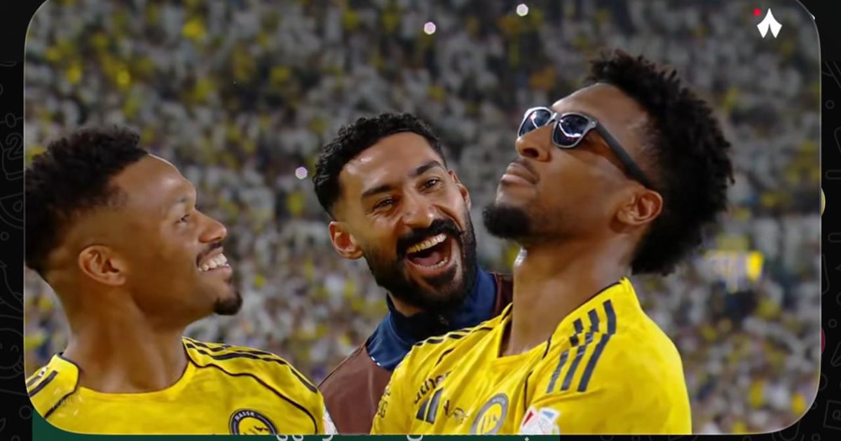 💙💛  swekt tweet media