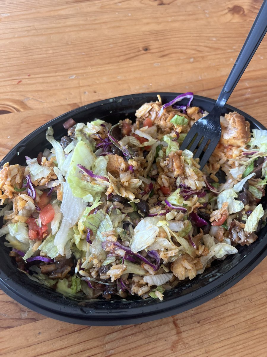 evangeline tweet media