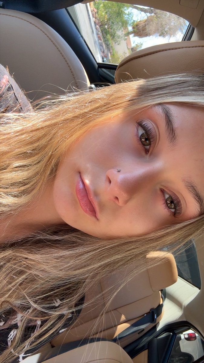 goddesssallison's tweet photo. on my way to spend ur money 🤭💸 https://t.co/R8QUiNkMJw