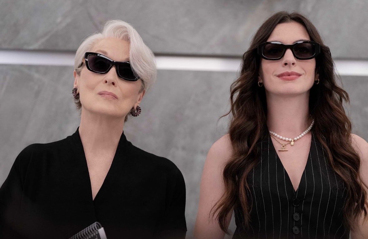 moviearcher's tweet image. THE DEVIL WEARS PRADA 2 is the rare legacy sequel that respects its source material while leaving room for character evolution. #thedevilwearsprada2 #annehathaway #merylstreep #emilyblunt #stanleytucci 

SPOILER FREE REVIEW: 👠 
moviearcher.com/2026-reviews/t…