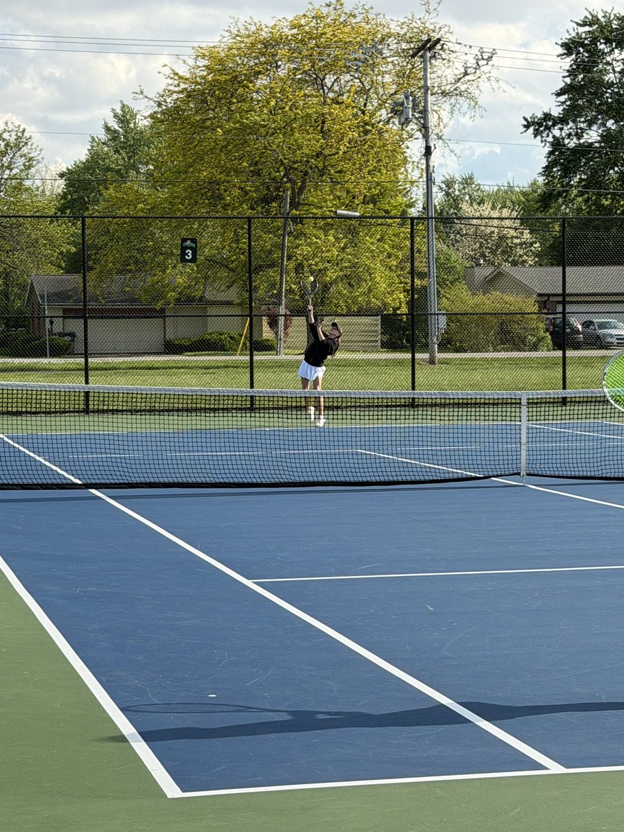 YHSGirlsTennis's tweet photo. 🎾🎾 FINAL ‼️‼️ 🎾🎾

🐯 TIGERS WIN!!! 🐯

Yorktown 4 – Marion 1 🔶 

🐯 improve to 10-1 ⬆️

🎾 Singles
#1S – Delk
✅ #2S – Taylor🧹 
✅ #3S – Carder🧹

🎾 Doubles
✅ #1D – Clark/Wolfert🧹
✅ #2D – McKay/McCammon🧹

🔜 Next: Thursday vs. Mt. Vernon ⚔️

@YHSAthletics https://t.co/ozAR26NSjR