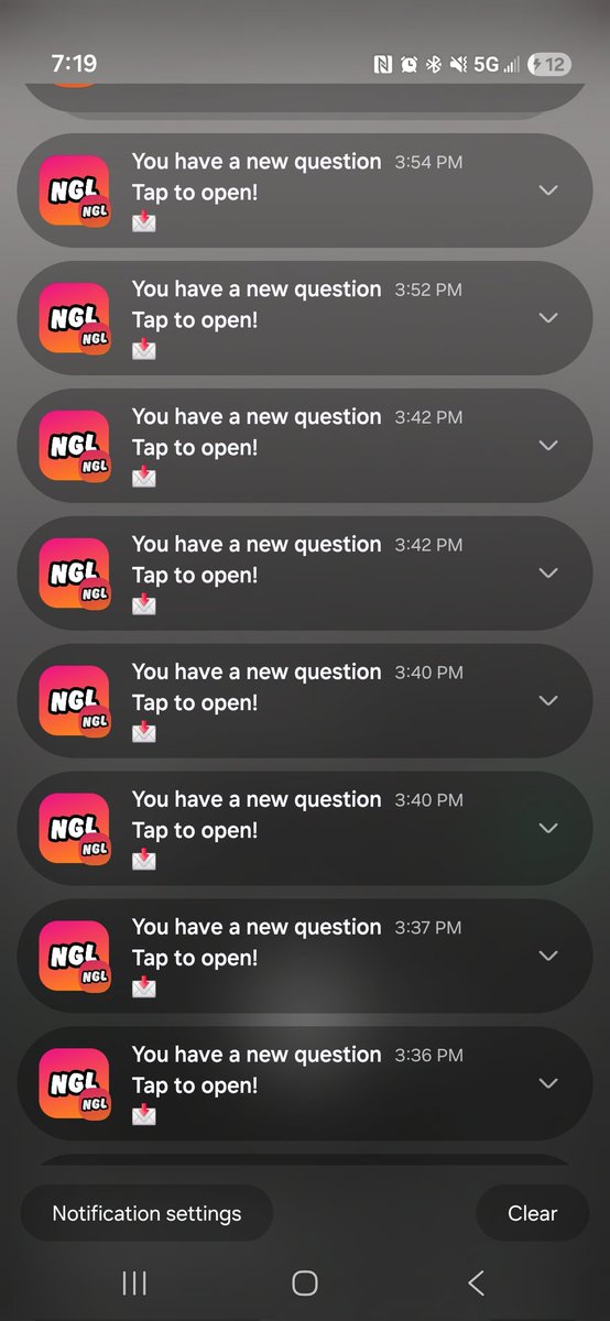 Hazel Levesque ⋆ #eliloveclub tweet media