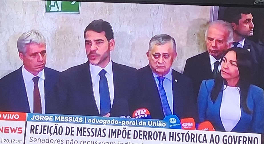 BolsonaroPhilip's tweet photo. A cara do Cap. Cueca 🤬 UMA VERGONHA ESSE IMUNDO OCUPAR QUALQUER CARGO QUE NÃO SEJA DE PRESIDIÁRIO! https://t.co/BME3mYeciv