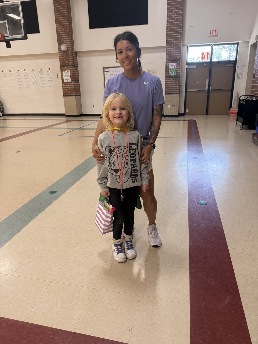 LSE_PE's tweet photo. New PE Coaches for the day! @HumbleISD_LSE #WeAreLakeshore https://t.co/V3Orw4lkt4