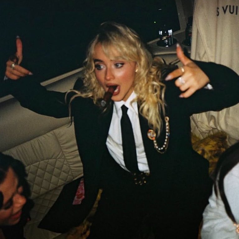 fan! | kailee 🐾 tweet media