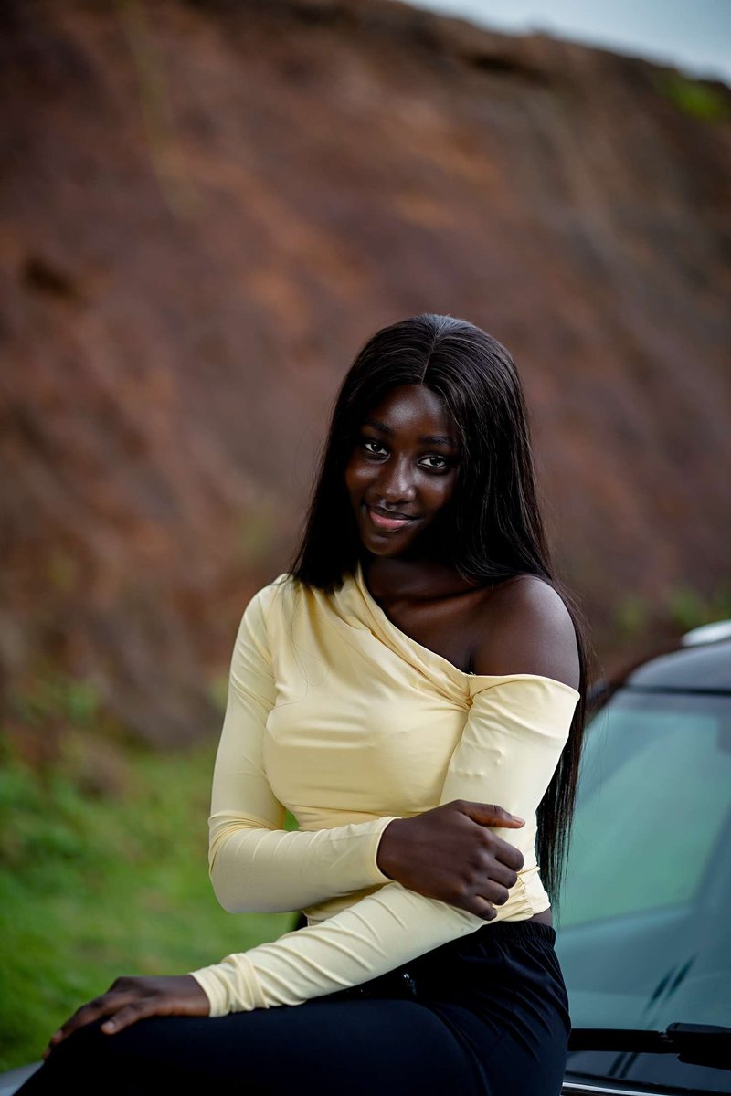 Claire 💙 tweet media