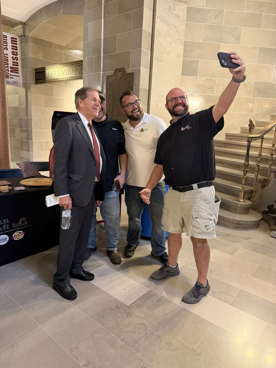 LtGovWasinger's tweet image. Great day at @BuyMissouri Day at the Capitol. Dozens of businesses from across our state showed off the craftsmanship, grit, and innovation that keep Missouri’s economy moving.

When you buy Missouri-made, you’re backing our workers, our communities, and our future! #moleg #BuyMO