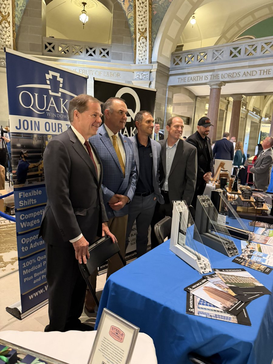 LtGovWasinger's tweet image. Great day at @BuyMissouri Day at the Capitol. Dozens of businesses from across our state showed off the craftsmanship, grit, and innovation that keep Missouri’s economy moving.

When you buy Missouri-made, you’re backing our workers, our communities, and our future! #moleg #BuyMO