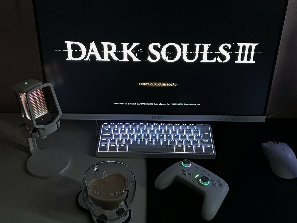 ソフィア tweet media