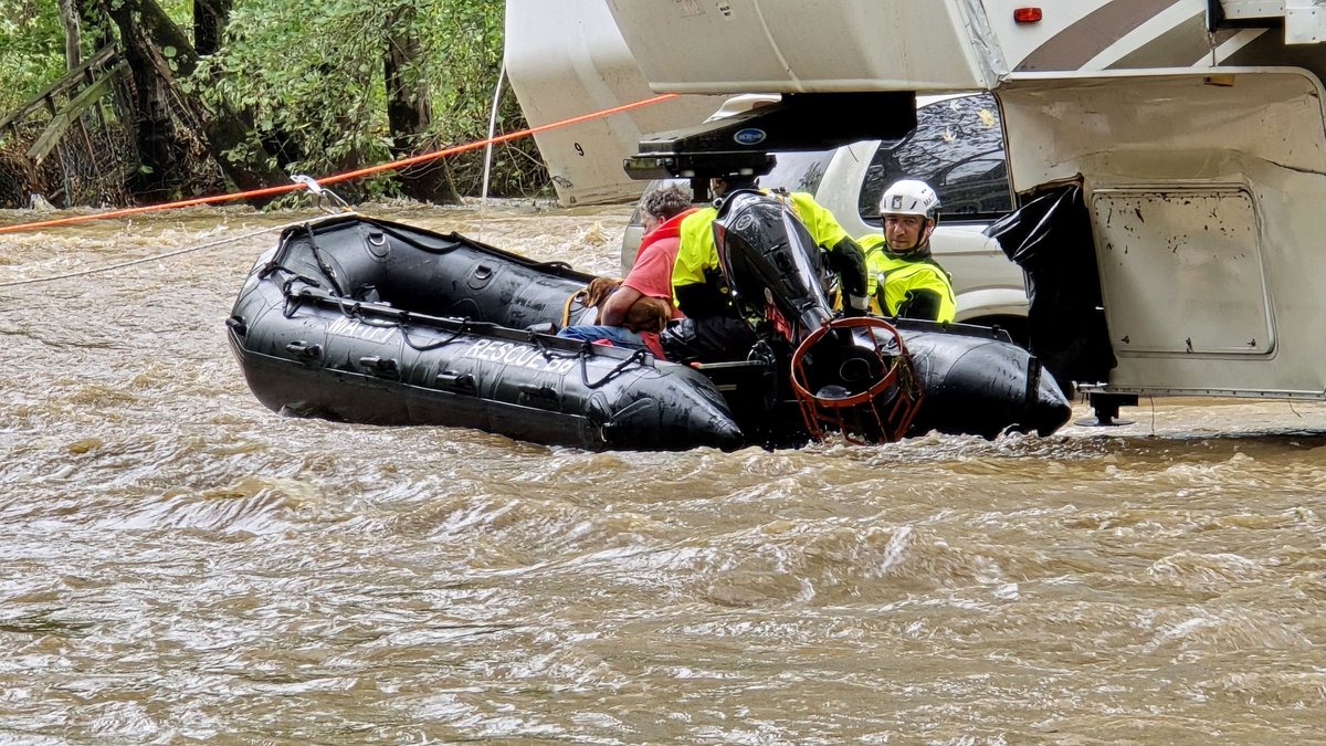 FEMA tweet media
