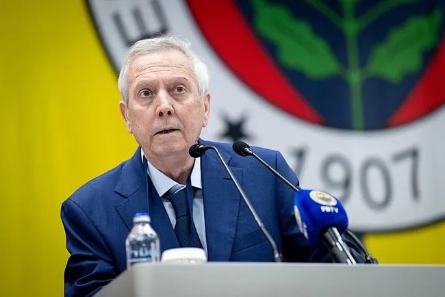 ajansfenercom's tweet photo. SON DAKİKA | Aytunç Erkin:

“Bence Mehmet Ali Aydınlar aday olursa Aziz Yıldırım da aday olur.” https://t.co/y8hhdRJn9h