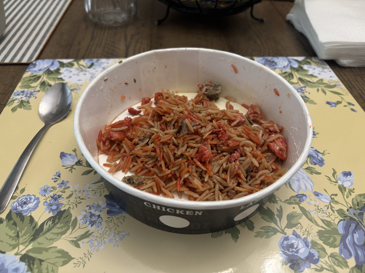 ninayogurtluver's tweet image. leftovers 4 dinner with coconut water #yummy