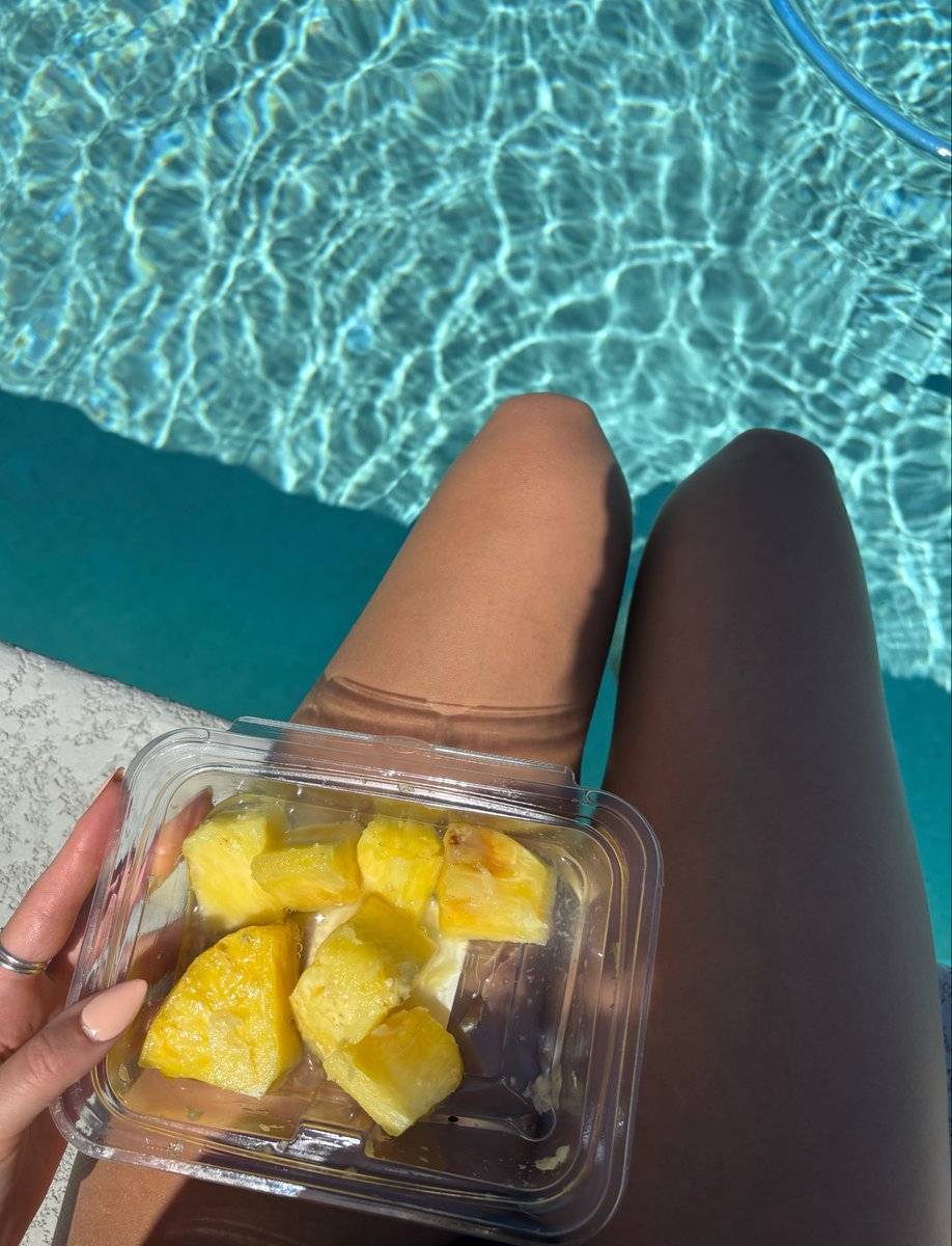 ap03american's tweet photo. Vitamin D is so goated https://t.co/0waARSFey5
