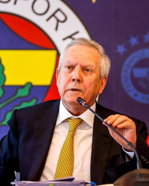 🎙️ AZİZ YILDIRIM: "Her şey berraklaşsın. Kim aday kim değil, herkesi bir görelim. Her şey durulsun, açıklama yapacağım. Benim illa başkan olma derdim yok ama Fenerbahçe'ye katkı sağlayabilirsek ve hep beraber çocukların ağlamasını önleyebilecek bir oluşum yer alırsa o zaman